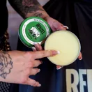 Reuzel Green Pomade Grease 95 g – mittlerer Halt, ölbasiert Reuzel Green Pomade Grease 95 g – mittlerer Halt, ölbasiert