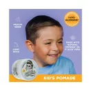 Suavecito Kid's Pomade gyerekeknek – vízbázisú, könnyű tartás, természetes fény, kamilla illat 113 g Suavecito Kid's Pomade gyerekeknek – vízbázisú, könnyű tartás, természetes fény, kamilla illat 113 g