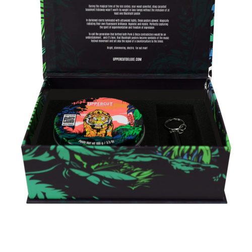 Uppercut Deluxe Black Light Matt Pomade Collector's Kit - matt pomádé, UV lámpa, díszdoboz- 100g